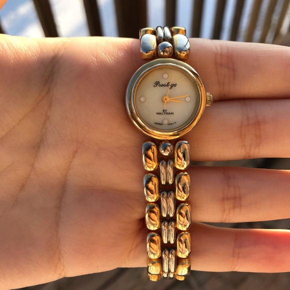 SOLD ✨ Vintage Prestige by Waltham Watch - Picture 3 of 4